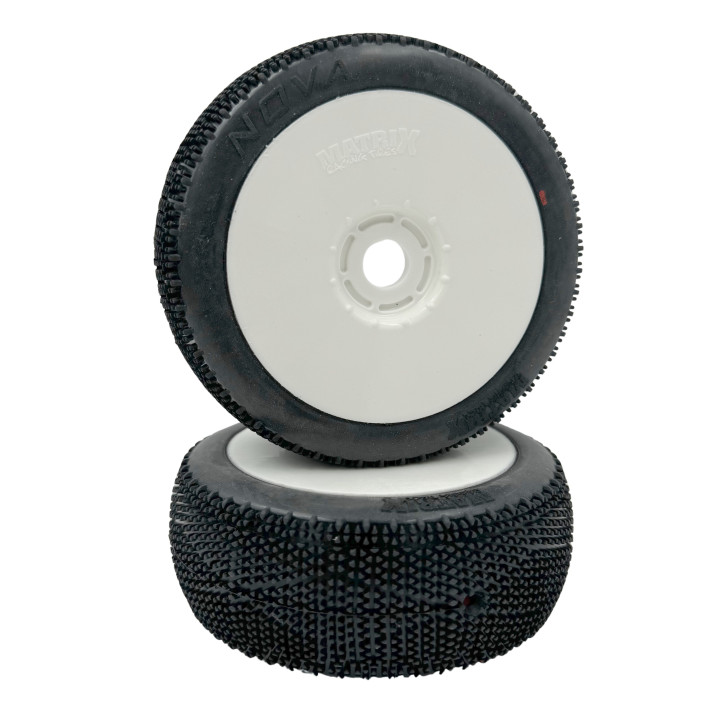 Pneus Nova Matrix montés-collés buggy 1/8 buggy sur jantes blanches gommes Ultra, super, soft, clay - Plus de 2000 références